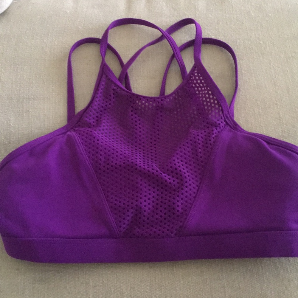 Lorna jane small sports bra